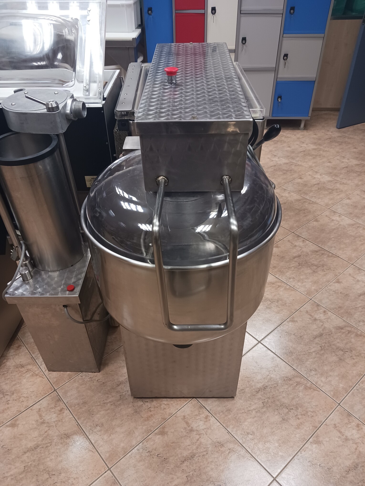 AMASADORA VACIO FUERPLA 85 LITROS